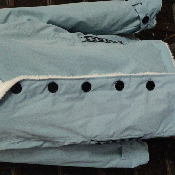 𝅺new Cool blue lined super soft jacket with big black buttons and pockets. - Picture 3 of 7